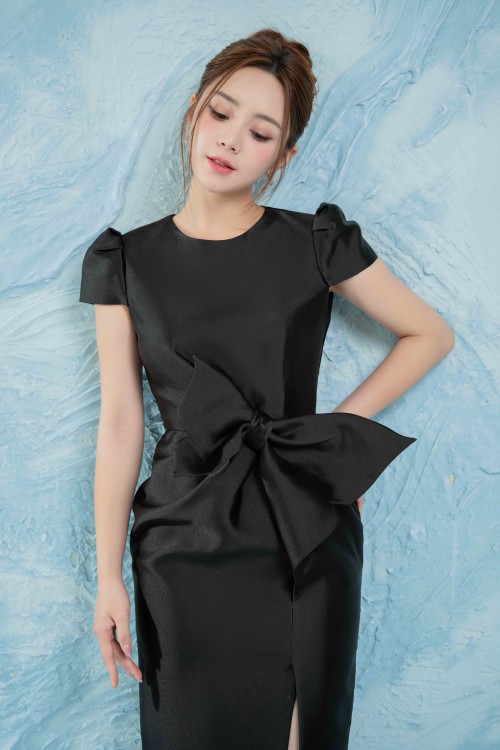 Sixdo Black Taffeta Sarong Dress